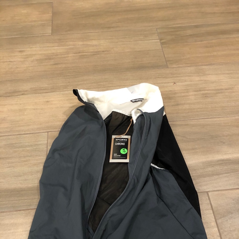 Brand new Giro chrono wind vest. Sz medium.